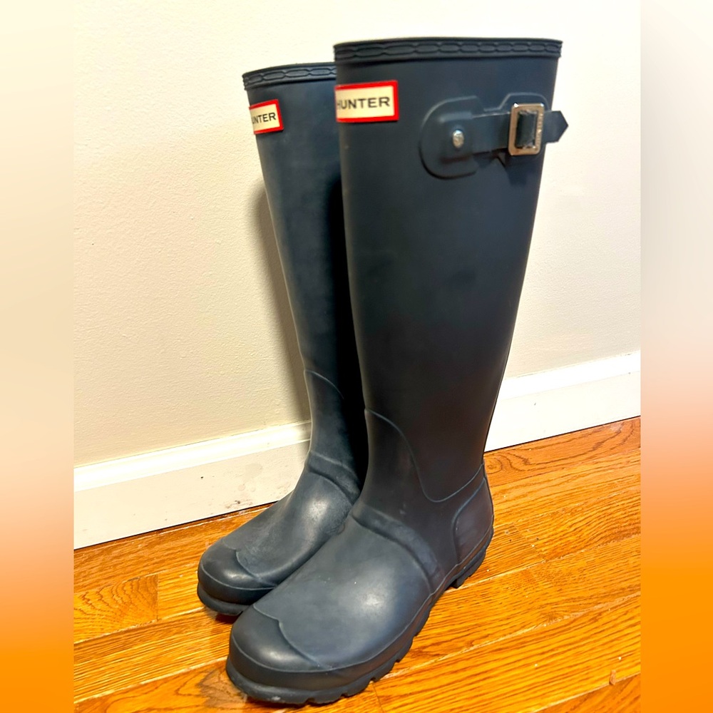 Hunter Boots. Navy. Size 7